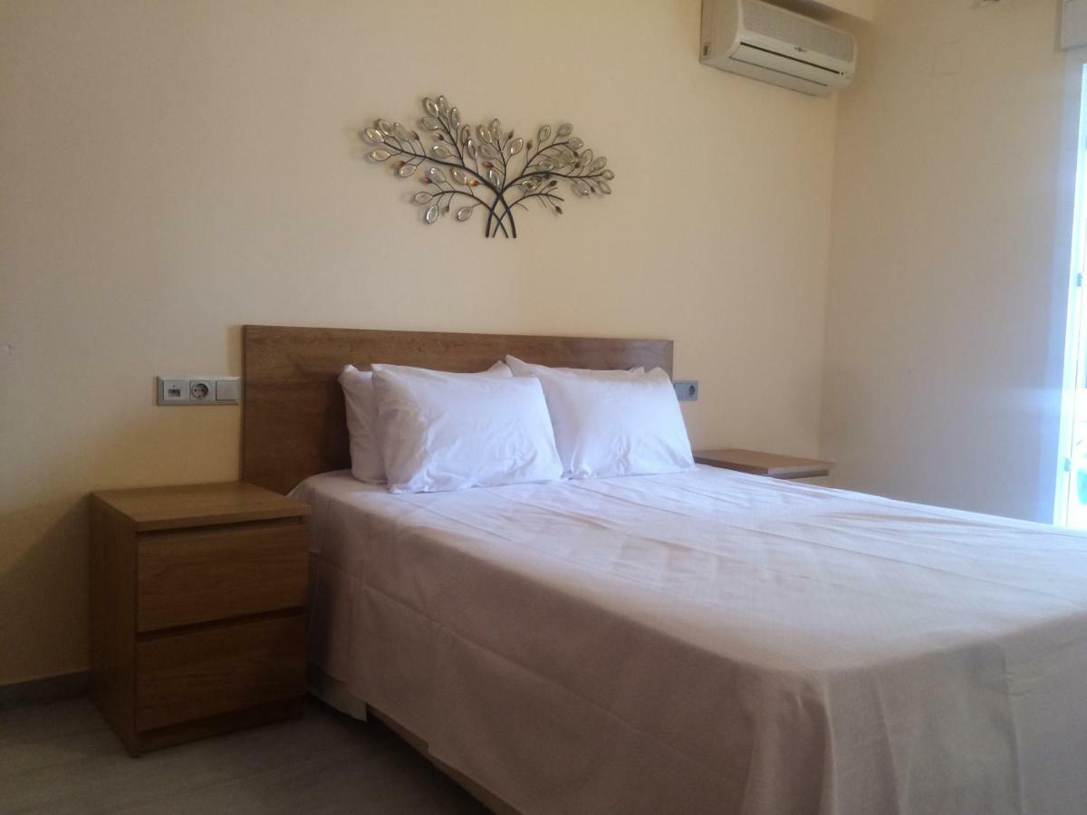 Apartamento En La Cala De Вилахойоса Екстериор снимка